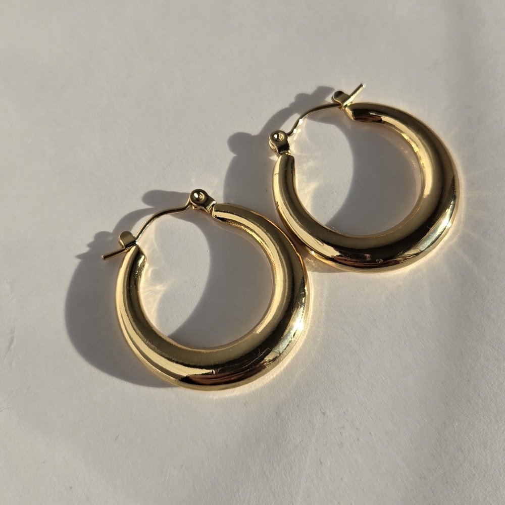 18K Gold Plated Chunky Hoop Earrings | 22MM Stainless Steel | Hypoallergenic
